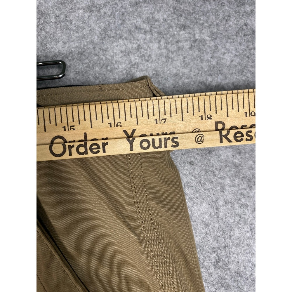 Duluth Trading Co Mens Tan Nylon Cargo Shorts Size M Khaki Hiking Workwear - Picture 5 of 8